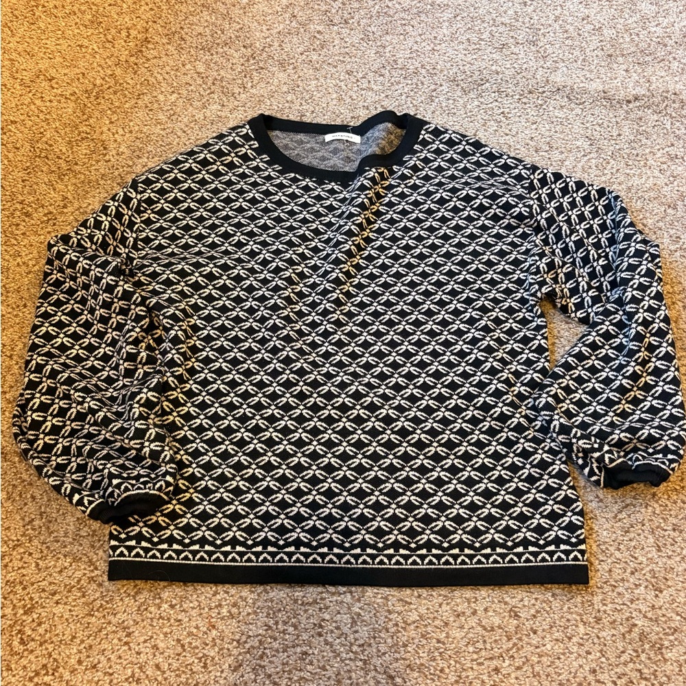 Max Studio Black and White Geometric Crewneck Sweater